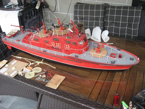 Robbe feuerlöschboot - robbe,